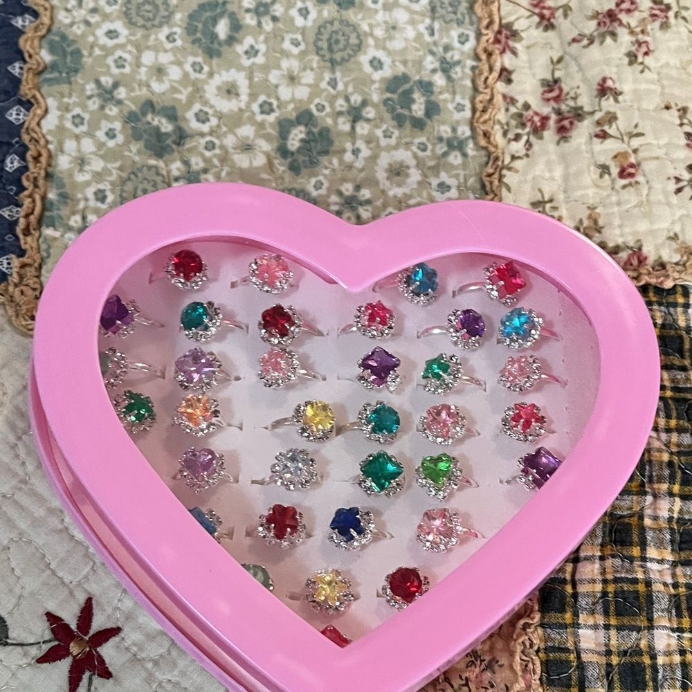 Little girl rings